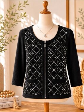 WHBM White House Black Market Top Small Elegant Boutique Style EUC